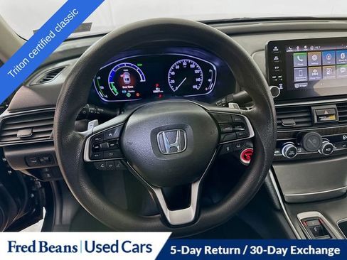 Used 2018 Honda Accord EX image 12
