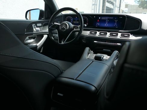 Used 2025 Mercedes-Benz GLE 450 4MATIC image 23