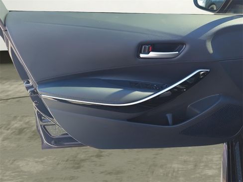 Used 2020 Toyota Corolla XSE image 17