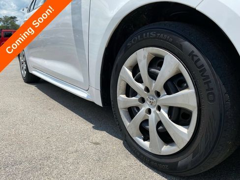 Used 2023 Toyota Corolla LE FWD image 14