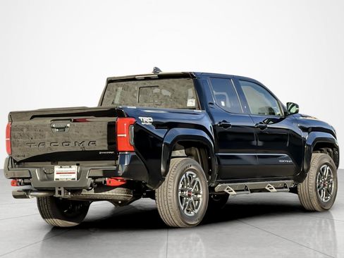 Certified 2025 Toyota Tacoma TRD Sport image 5