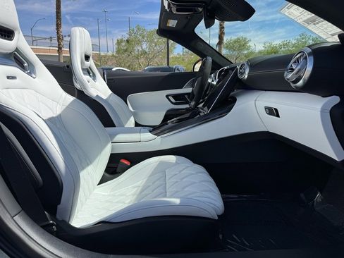 New 2026 Mercedes-Benz SL 63 AMG S e Performance 4MATIC image 21