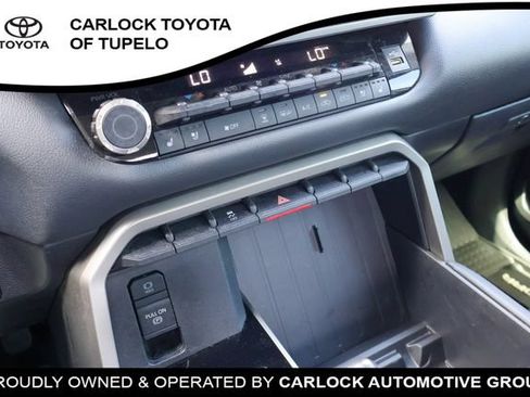 Used 2024 Toyota Tundra Limited AWD/4WD image 17