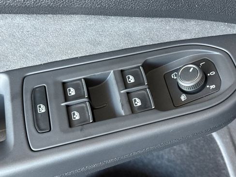 Used 2024 Volkswagen GTI SE image 13