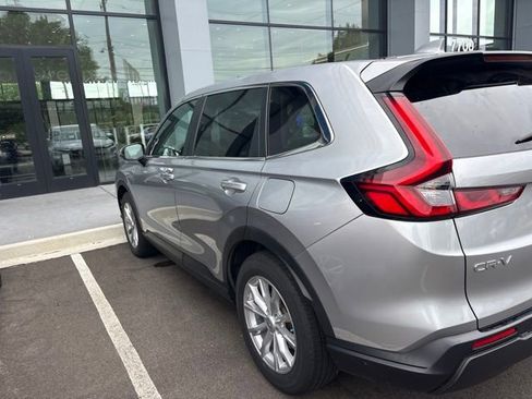 Certified 2024 Honda CR-V EX image 3