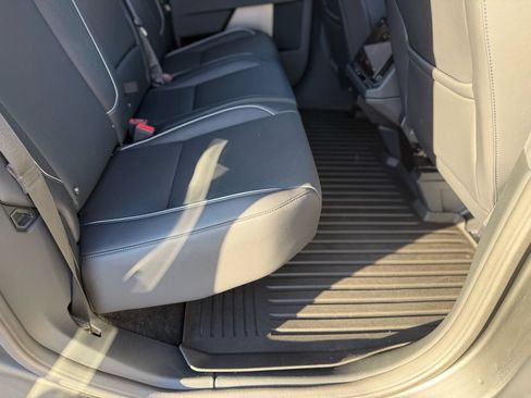 Used 2024 Tesla Cybertruck AWD Crew Cab image 44
