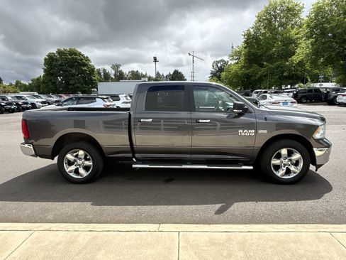 Used 2017 RAM 1500 Big Horn AWD/4WD image 5
