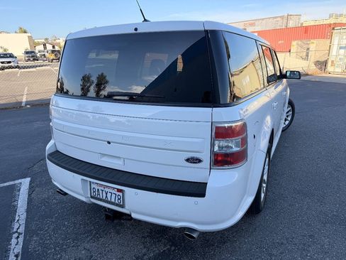 Used 2017 Ford Flex SE FWD image 17