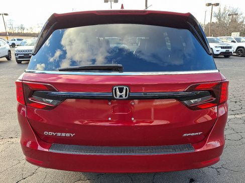 Used 2023 Honda Odyssey Sport image 5