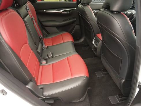 Used 2023 INFINITI QX50 Sport FWD image 16