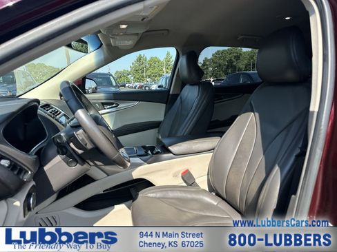 Used 2019 Lincoln Nautilus Select AWD/4WD image 11