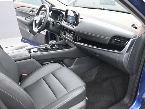 Used 2023 Nissan Rogue SL w/ SL Premium Package AWD/4WD image 26
