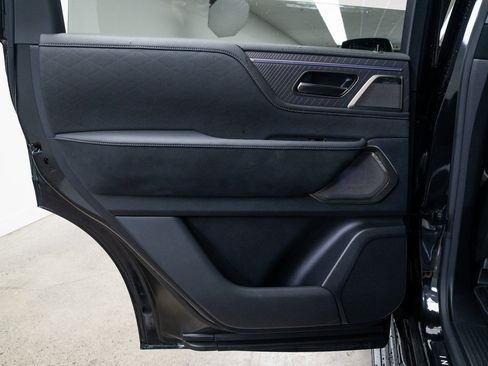 Used 2025 INFINITI QX80 Autograph w/ Autograph Exterior Package image 22