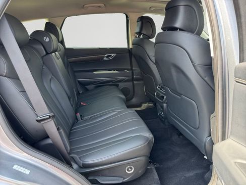 Used 2024 Genesis GV80 3.5T image 11