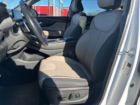 Used 2023 Hyundai Santa Fe SEL image 11