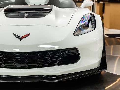 Used 2019 Chevrolet Corvette Z06 RWD image 29