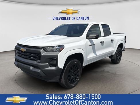 Used 2026 Chevrolet Colorado W/T w/ WT Custom Package AWD/4WD image 1