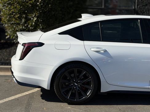 Used 2021 Cadillac CT5 V image 21