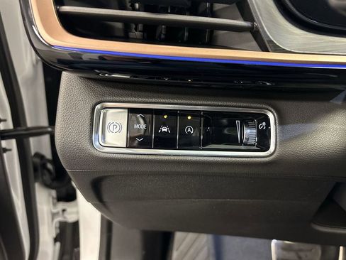 New 2025 Buick Envision Sport Touring image 44