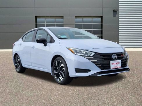 New 2025 Nissan Versa SR w/ Trunk Package FWD image 6