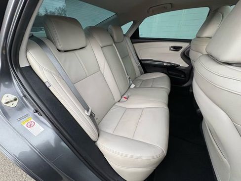 Used 2018 Toyota Avalon XLE Premium image 31