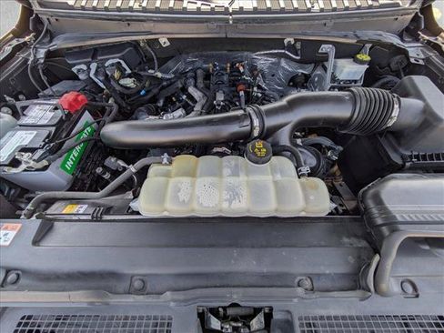 Used 2022 Ford Expedition XLT RWD image 23