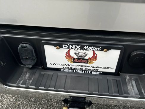 Used 2018 GMC Sierra 1500 SLT AWD/4WD image 16