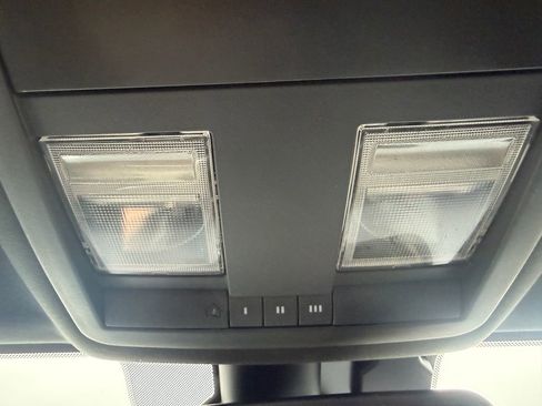 Used 2015 Dodge Challenger SRT Hellcat image 34