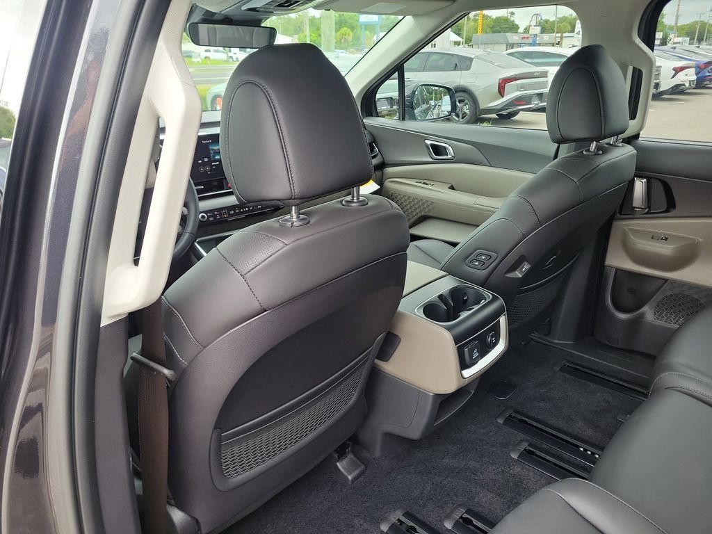New 2026 Kia Carnival SX FWD image 17