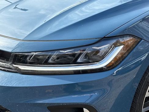 New 2026 Volkswagen Jetta SE image 7