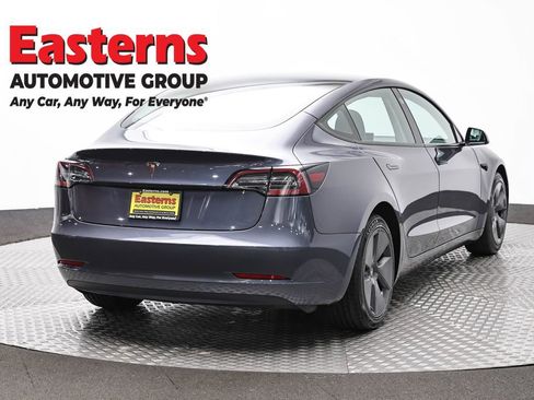 Used 2023 Tesla Model 3 Standard Range image 5