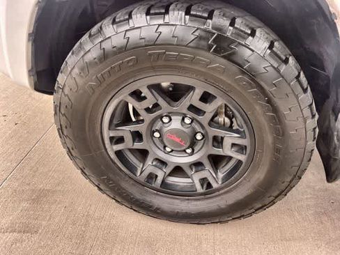 Used 2023 Toyota 4Runner SR5 Premium w/ Moonroof Package image 9