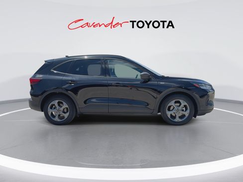 Used 2025 Ford Escape ST-Line FWD image 9