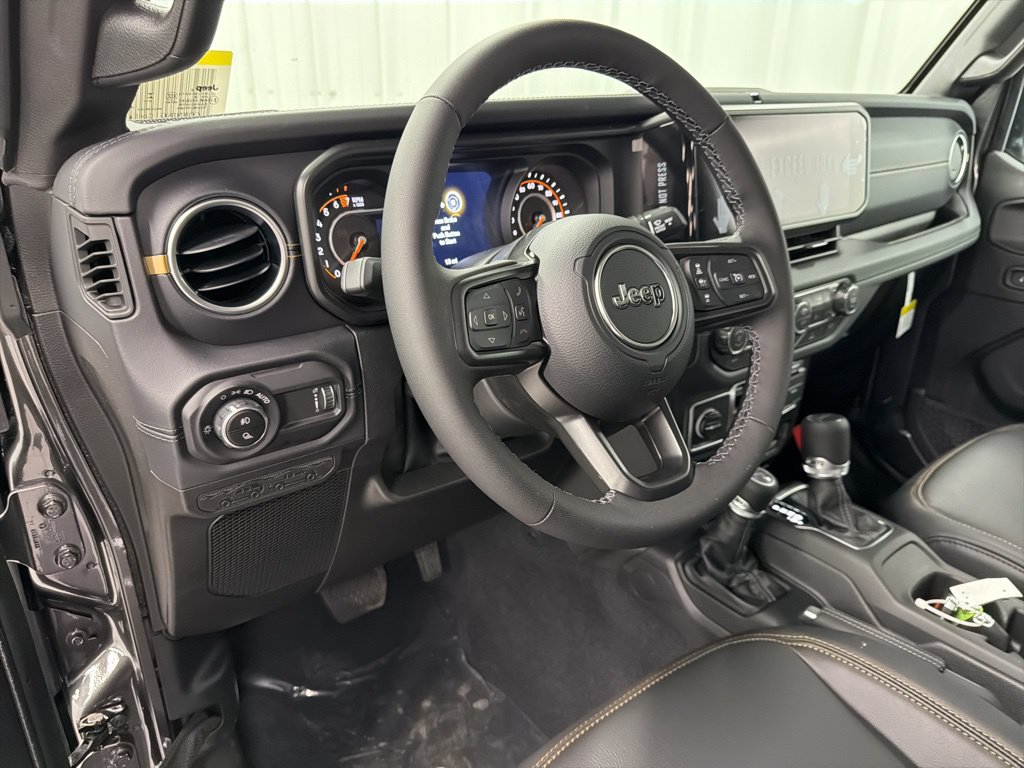 New 2026 Jeep Gladiator Sport AWD/4WD image 15