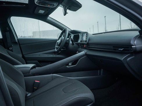 New 2026 Hyundai Elantra SEL Sport Premium FWD image 9