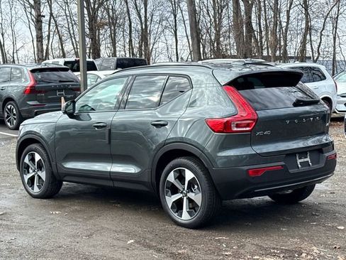 New 2026 Volvo XC40 B5 Core w/ Climate Package image 5