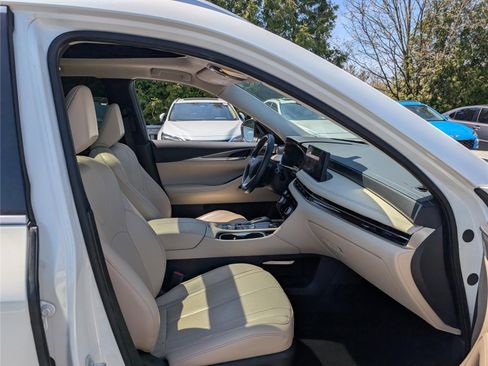 Used 2023 INFINITI QX60 Luxe w/ Cargo Package AWD/4WD image 11