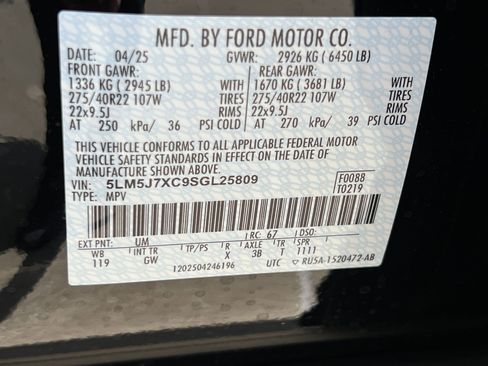 New 2025 Lincoln Aviator Reserve w/ Equipment Group 201A image 35