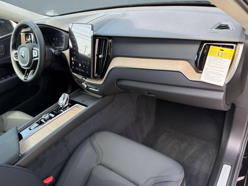 New 2026 Volvo XC60 B5 Core w/ Climate Package AWD/4WD image 30