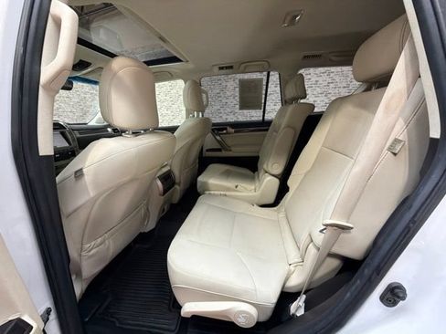 Used 2020 Lexus GX 460 Premium AWD/4WD image 16