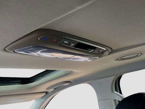 New 2025 Kia Telluride S image 28