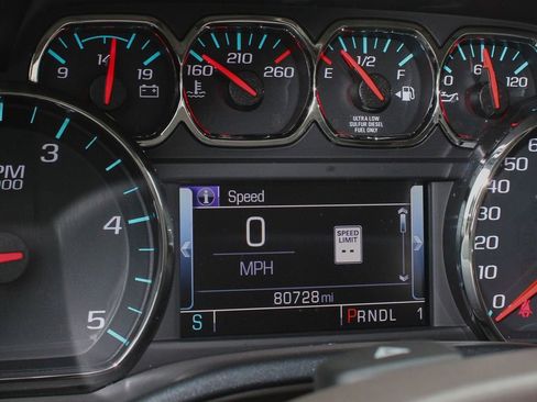 Used 2018 Chevrolet Silverado 2500 LTZ w/ Duramax Plus Package image 27