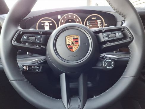 New 2026 Porsche Cayenne GTS image 17