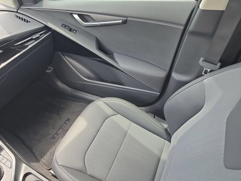 New 2026 Kia Niro Wind FWD image 16