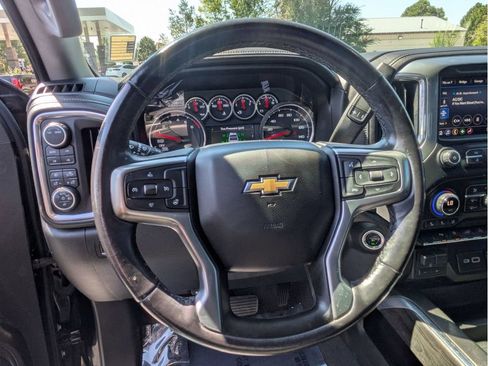 Used 2021 Chevrolet Silverado 1500 LTZ AWD/4WD image 29