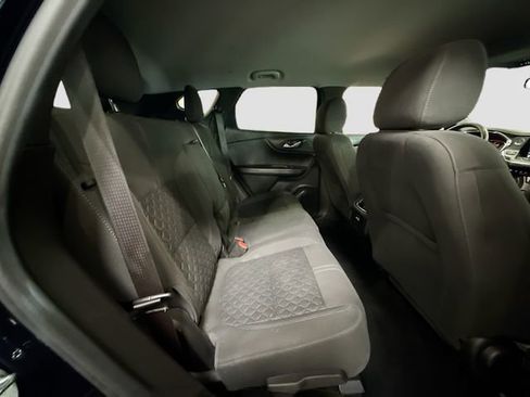 Used 2020 Chevrolet Blazer LT image 25