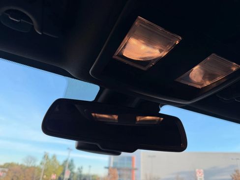 Used 2019 Dodge Challenger SXT image 25