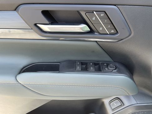 New 2026 GMC Terrain AT4 w/ Convenience Package III image 58