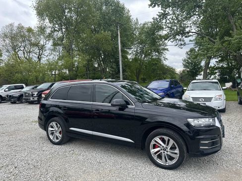 Used 2017 Audi Q7 3.0T Premium Plus w/ Premium Plus Package AWD/4WD image 4