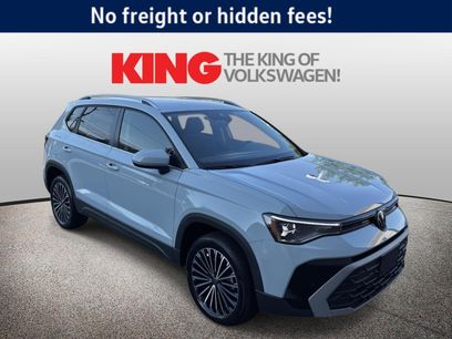 New 2025 Volkswagen Taos SE